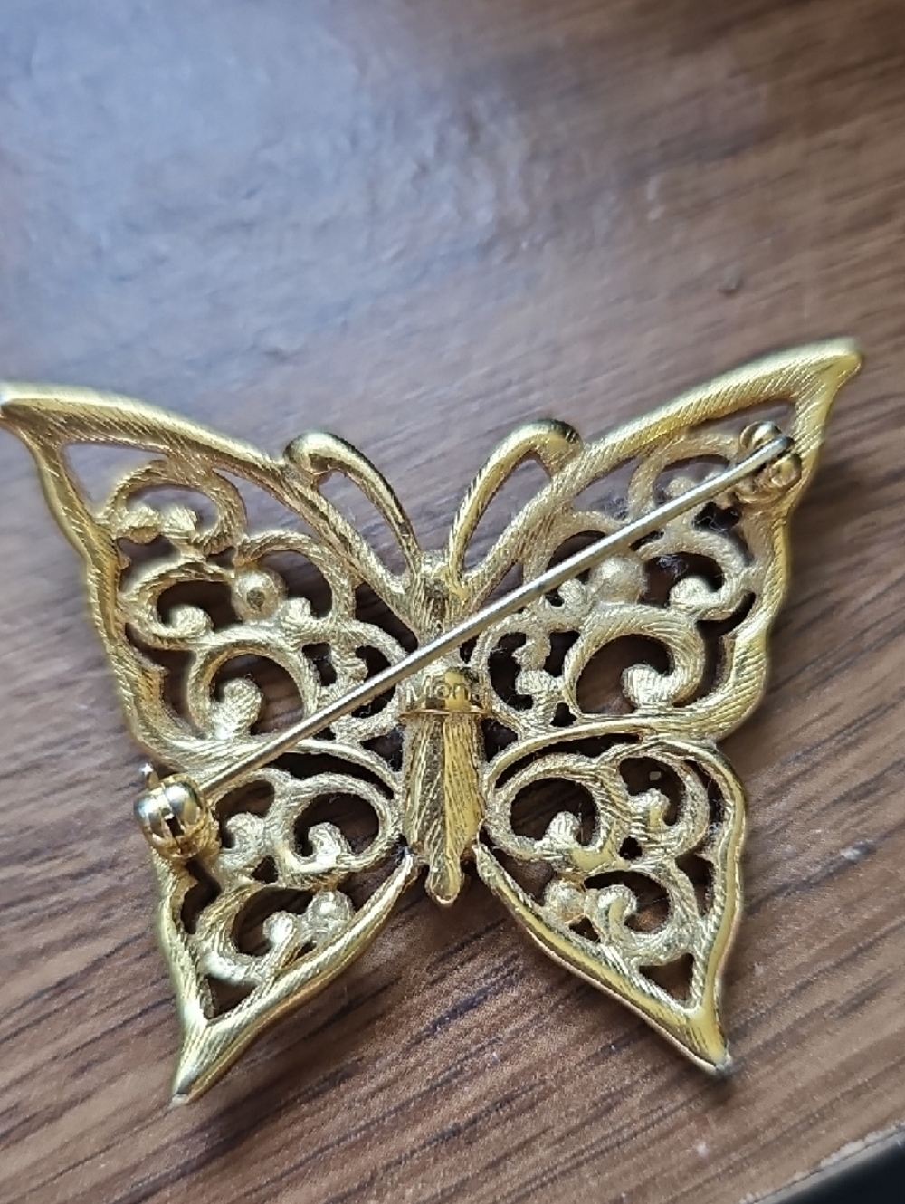 EUC Beautiful Vintage Monet Gold-Tone Butterfly Brooch w/ Clear Marquise Stone - Picture 2 of 5
